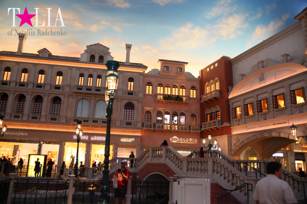 Каналы Венеции в отеле The Venetian в Лас Вегасе, Невада, США